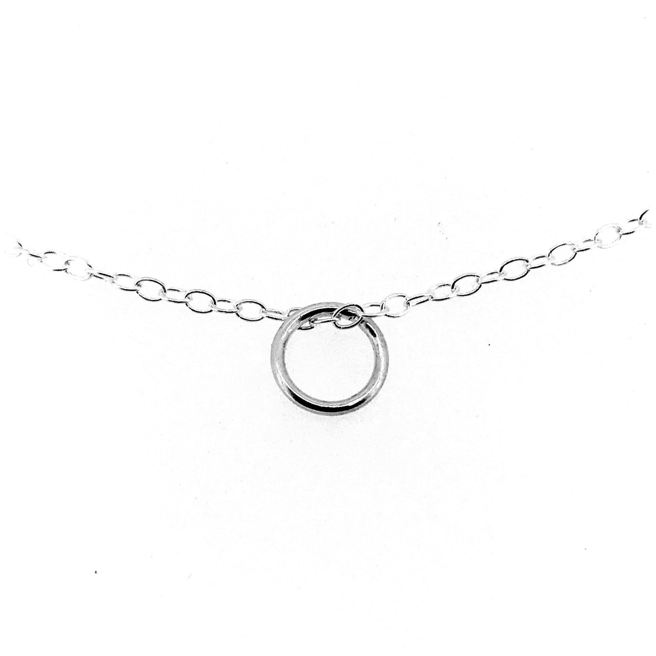 Chic, minimalist necklace in the Roberts & Co Contemporary Collection