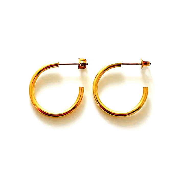Solid 18ct Gold Plated 20mm Hoop Earrings | 2mm Thickness | Roberts & Co
