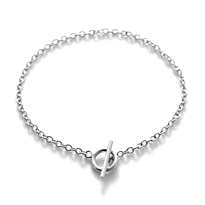 Elegant Sterling Silver Bracelet with Oval Link Chain and Toggle Clasp