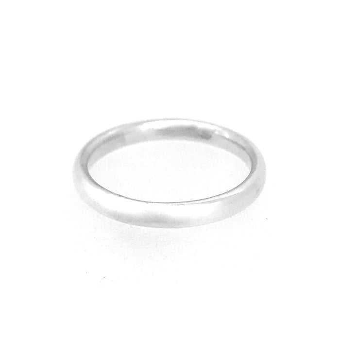 Traditional Court Shaped Wedding Band Ring made of Sterling Silver